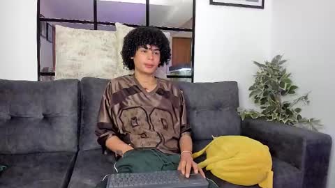 Snapshot of _jaay77 chatting on February 2025 08:42:02 PM Jay online show from February 2025 08:42:02 PM