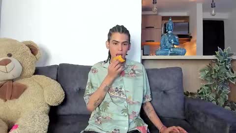 Snapshot of _jaay77 chatting on February 2025 05:50:01 PM Jay online show from February 2025 05:50:01 PM