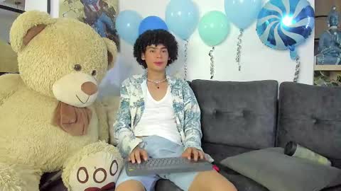 Snapshot of _jaay77 chatting on March 2025 03:01:01 AM Jay online show from March 2025 03:01:01 AM