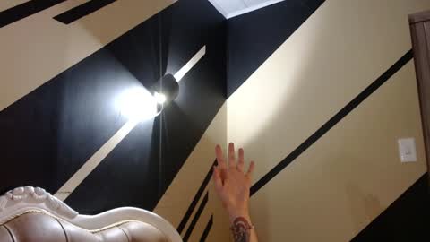 Snapshot of _jeessy chatting on December 2024 06:21:01 AM _jeessy online show from December 2024 06:21:01 AM