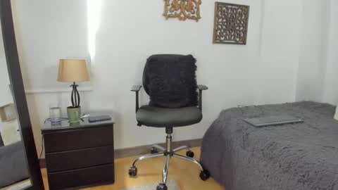 Jeniffer hot online show from September 2025 03:34:01 PM