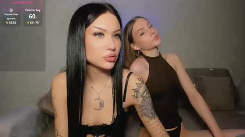 Snapshot of _jesslei_ chatting on March 2026 09:45:02 AM Jess blond and Leila brunette online show from March 2026 09:45:02 AM