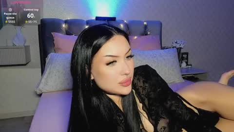 Snapshot of _jesslei_ chatting on April 2026 07:17:01 AM Jess blond and Leila brunette online show from April 2026 07:17:01 AM