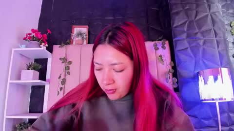 Mia online show from February 2026 12:20:02 PM