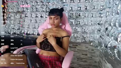 julie cooper online show from February 2026 05:20:01 PM