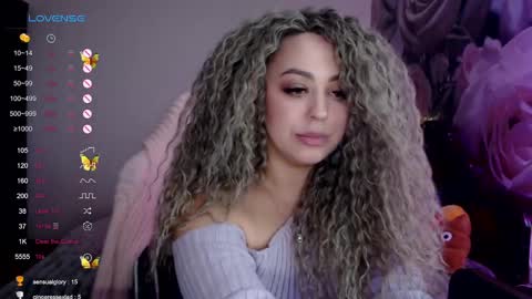 _just_a_queen_3 online show from March 2025 06:26:02 PM