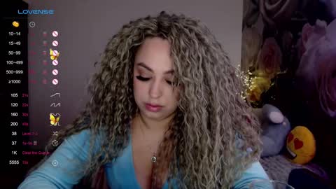 _just_a_queen_3 online show from March 2025 06:22:02 PM