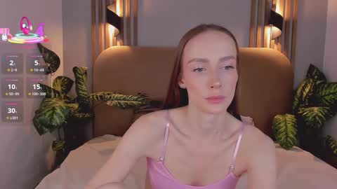 Kira online show from November 2025 07:13:02 AM