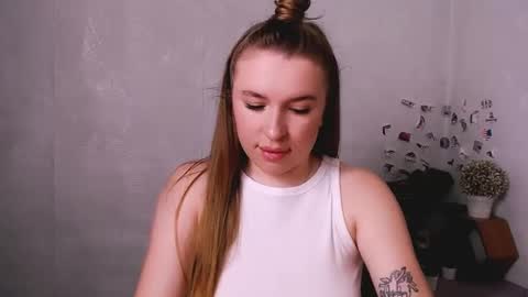 Snapshot of _kassiarayne_ chatting on June 2026 12:18:01 PM Kassie online show from June 2026 12:18:01 PM