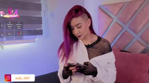 kelly online show from October 2025 12:37:02 PM