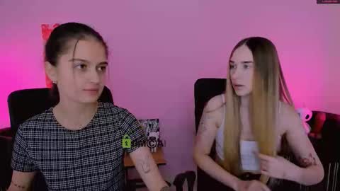 _kellykitten_ online show from December 2025 09:36:01 AM