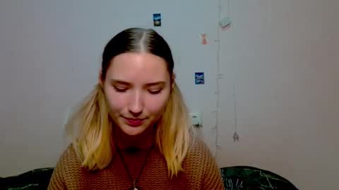 Snapshot of _kikiclark_ chatting on October 2025 08:17:02 PM _kikiclark_ online show from October 2025 08:17:02 PM