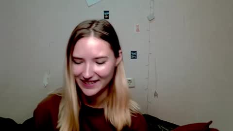 Snapshot of _kikiclark_ chatting on October 2025 08:52:01 PM _kikiclark_ online show from October 2025 08:52:01 PM