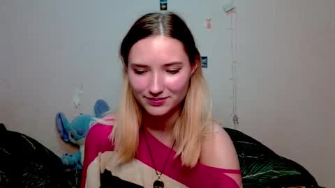 Snapshot of _kikiclark_ chatting on October 2025 07:56:01 PM _kikiclark_ online show from October 2025 07:56:01 PM