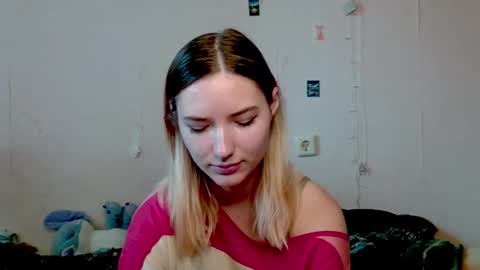 Snapshot of _kikiclark_ chatting on October 2025 08:35:01 AM _kikiclark_ online show from October 2025 08:35:01 AM