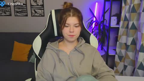 Molly   Emily online show from December 2024 04:34:01 PM