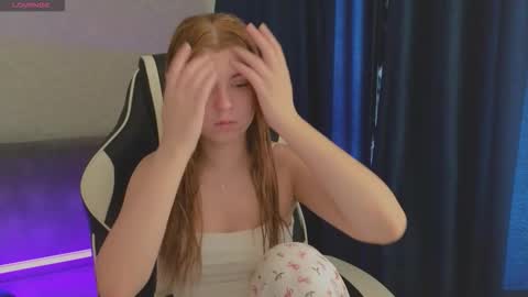 Molly   Emily online show from October 2025 10:13:01 AM