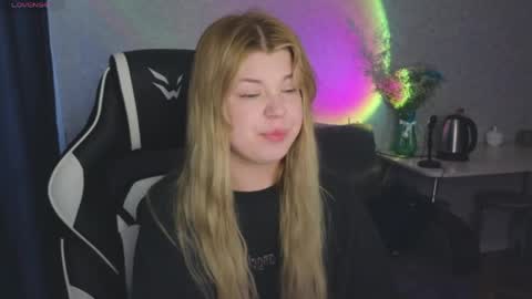 Molly   Emily online show from May 2026 02:08:01 AM
