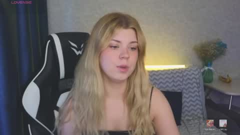 Molly   Emily online show from May 2026 04:46:01 PM