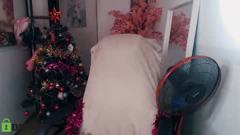 Snapshot of _kittyboo chatting on January 2025 08:10:02 AM Aleksa online show from January 2025 08:10:02 AM