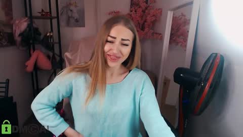 Snapshot of _kittyboo chatting on January 2025 09:05:01 AM Aleksa online show from January 2025 09:05:01 AM