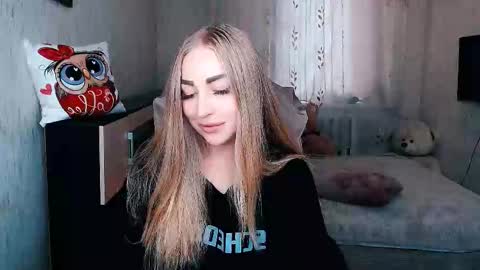 Snapshot of _kittyboo chatting on September 2025 08:59:01 AM Aleksa online show from September 2025 08:59:01 AM