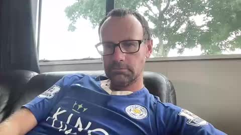 Kiwi online show from January 2025 11:23:01 PM