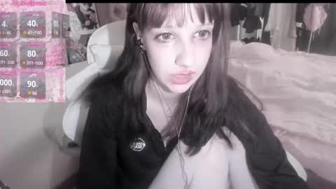  kuro  online show from February 2026 07:39:02 AM