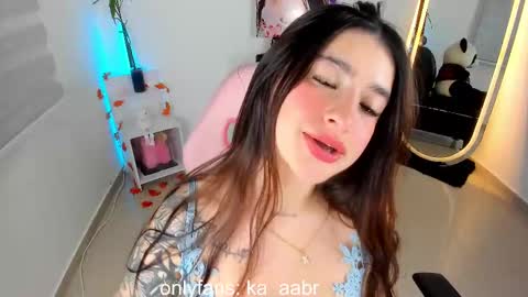 Snapshot of _kylie_miller1 chatting on February 2025 03:42:01 AM Kylie online show from February 2025 03:42:01 AM