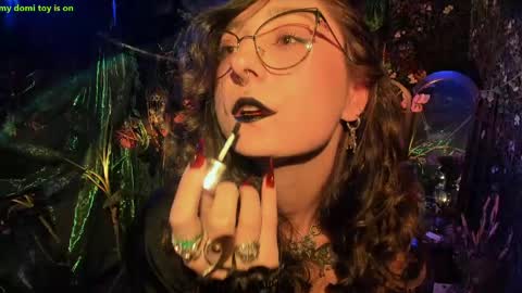 Lady Luna online show from April 2026 10:25:02 PM