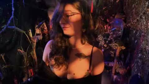 Lady Luna online show from June 2026 12:14:01 AM
