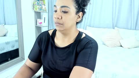 NAILHA SAJANI  online show from December 2024 12:02:01 PM