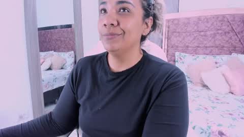 NAILHA SAJANI  online show from February 2025 12:00:02 PM