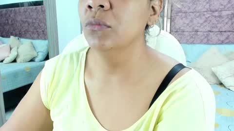 NAILHA SAJANI  online show from February 2025 12:01:02 PM