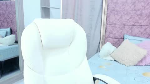 NAILHA SAJANI  online show from March 2025 05:08:02 PM