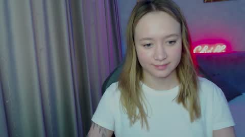 Snapshot of _lalune_ chatting on January 2025 06:31:01 AM _lalune_ online show from January 2025 06:31:01 AM