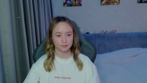 Snapshot of _lalune_ chatting on January 2025 03:19:02 AM _lalune_ online show from January 2025 03:19:02 AM