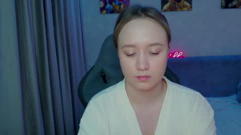 Snapshot of _lalune_ chatting on January 2025 12:28:01 AM _lalune_ online show from January 2025 12:28:01 AM