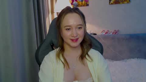 Snapshot of _lalune_ chatting on February 2025 10:09:02 PM _lalune_ online show from February 2025 10:09:02 PM