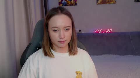 Snapshot of _lalune_ chatting on March 2025 06:02:02 AM _lalune_ online show from March 2025 06:02:02 AM