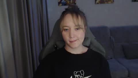 Snapshot of _lalune_ chatting on March 2025 04:03:02 PM _lalune_ online show from March 2025 04:03:02 PM