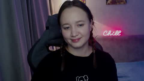 Snapshot of _lalune_ chatting on October 2025 02:51:01 PM _lalune_ online show from October 2025 02:51:01 PM