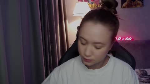 Snapshot of _lalune_ chatting on October 2025 02:56:01 AM _lalune_ online show from October 2025 02:56:01 AM