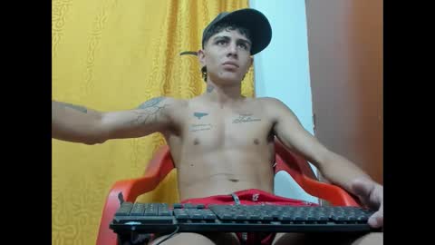 _latinhot_420 online show from April 2026 01:06:01 PM