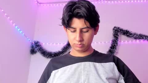 Snapshot of _latinsexy chatting on January 2026 09:40:02 PM _latinsexy online show from January 2026 09:40:02 PM