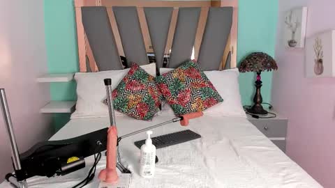  L E M M O N  online show from October 2025 02:32:02 PM