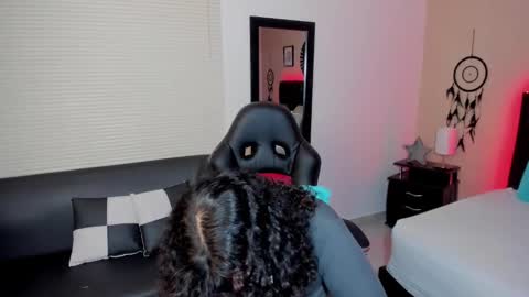 Liily online show from February 2026 04:13:02 AM