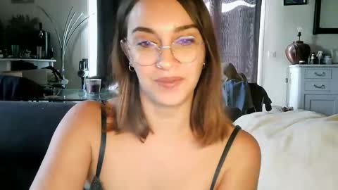 _little_blake online show from October 2025 11:18:02 AM