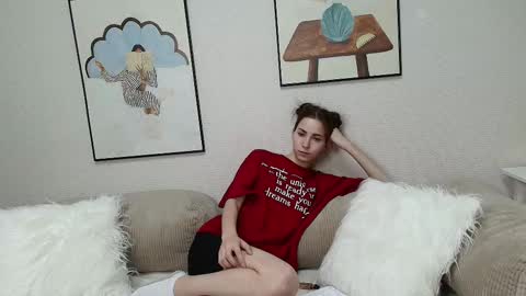 Emma online show from October 2025 02:12:02 PM