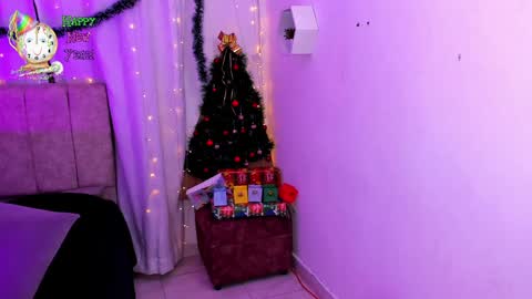 Ivy 3 online show from January 2025 10:08:01 PM